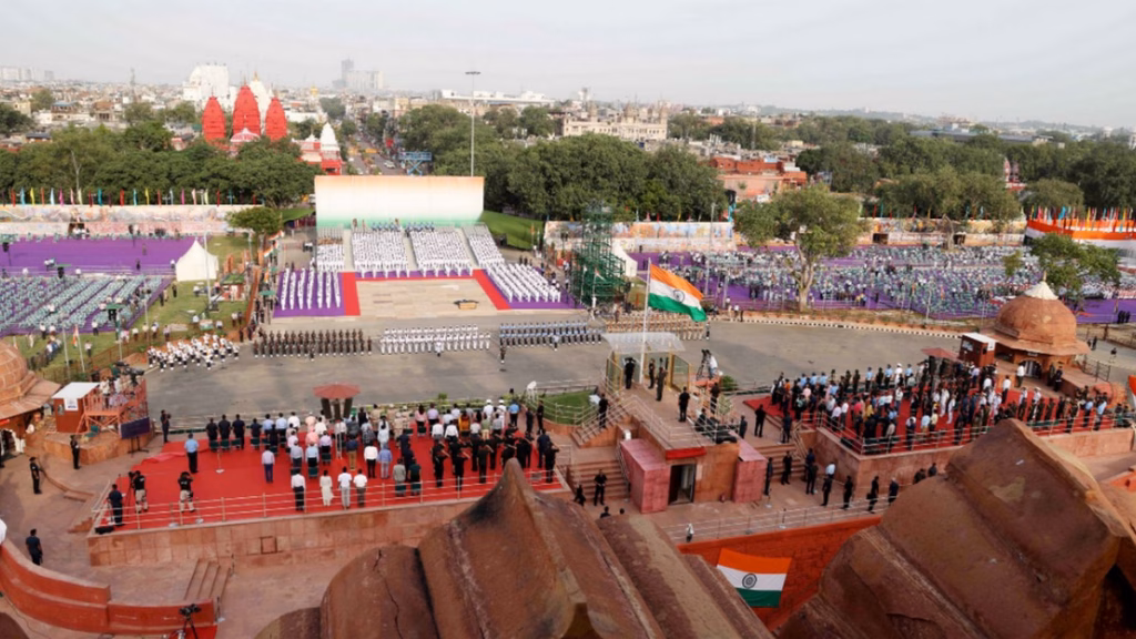 Independence Day 2026 : लालकिले की सुरक्षा के लिए एंटी-ड्रोन शील्ड तैनात, 20 हजार से ज्यादा लोगों की जांच; दिल्ली में ट्रैफिक डायवर्जन