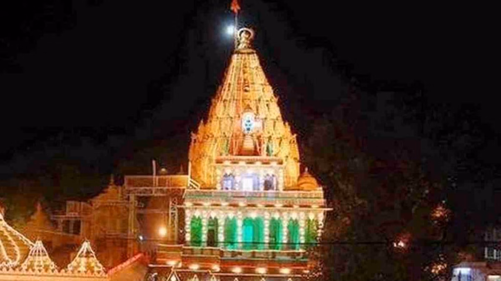 LIVE: सावन सोमवार को मंदिरों में उमड़ी भीड़, 2 बड़े हादसों में 15 की मौत