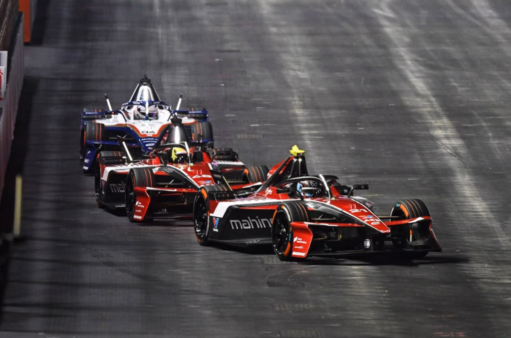 Mahindra scores double podium at Formula E London E-Prix
