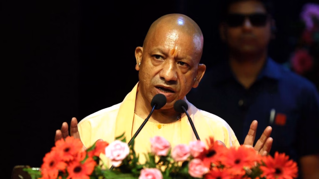पीएम पोषण रसोइयों को सम्मानित करेंगे सीएम योगी, देंगे कैशलेस चिकित्सा कार्ड