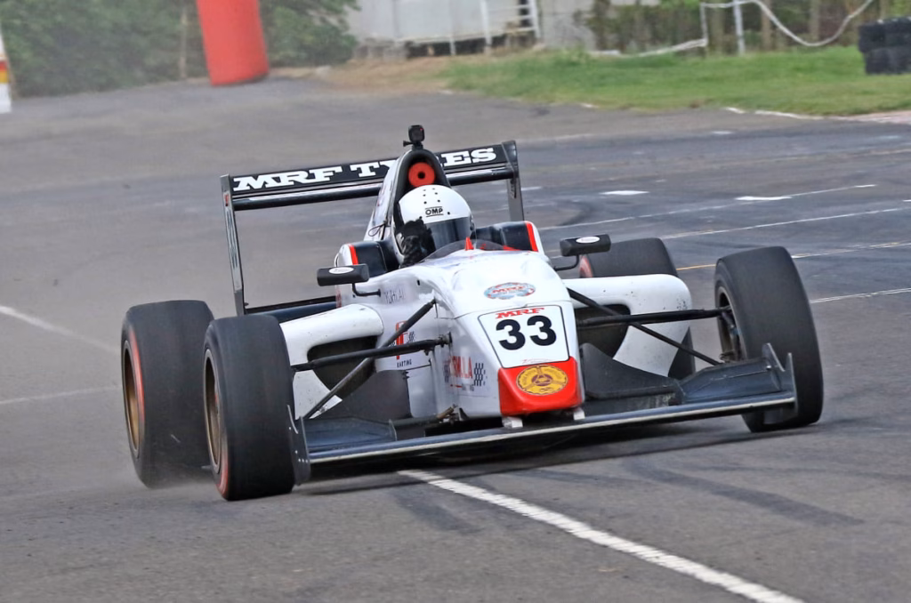 Sankaran takes clean sweep in MRF Formula 2000 Round 1