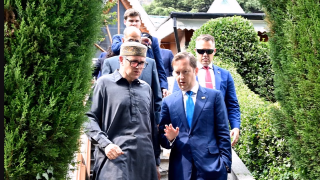 सर्जियो गोर के J&K दौरे से भड़का Pakistan, 'जम्मू-कश्मीर भारत का हिस्सा' वाले बयान पर अमेरिकी राजदूत तलब