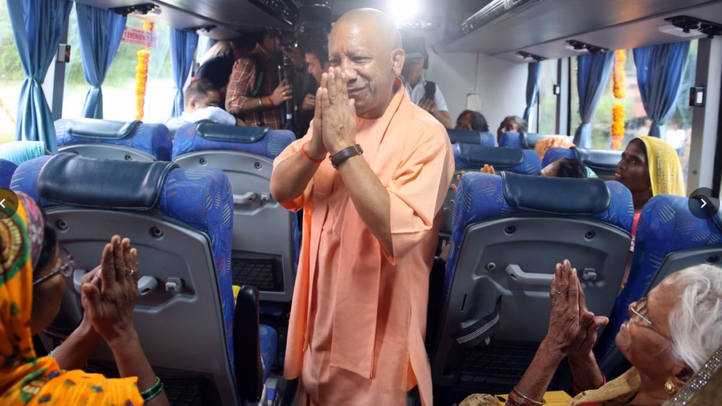 यूपी में 60 से अधिक उम्र की महिलाओं को CM योगी का रक्षाबंधन पर बड़ा उपहार, कर सकेंगी फ्री बस यात्रा