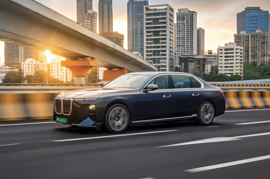 BMW i7 50 xDrive review - All The Luxury You Need