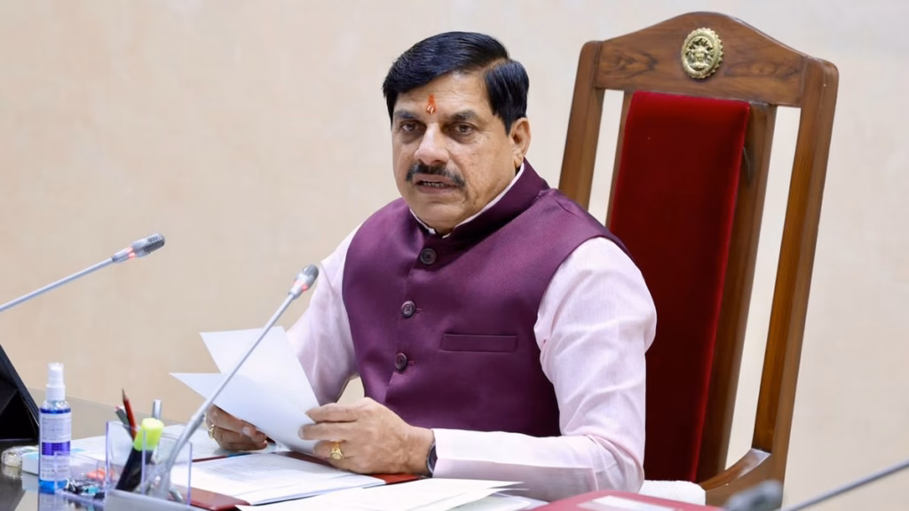 सागर नकली शराब मामला: सीएम डॉ. मोहन यादव ने दिए थे सख्त निर्देश, 3 अधिकारी निलंबित, 1 मुख्यालय अटैच