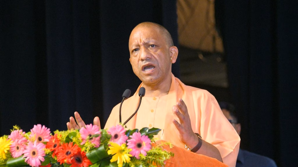 श्रीराम मंदिर के लिए जीवन समर्पित किया गोरक्षपीठ के पूज्य संतों ने : CM योगी