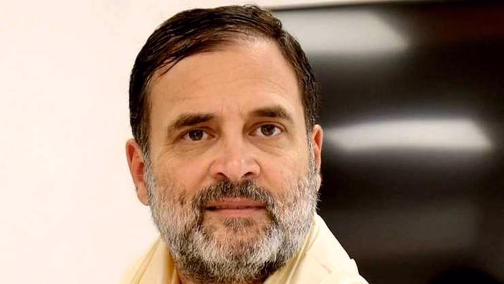 बड़ा हादसा टला! पूर्वांचल एक्सप्रेसवे पर आपस में टकराईं राहुल गांधी के काफिले की 5 गाड़ियां