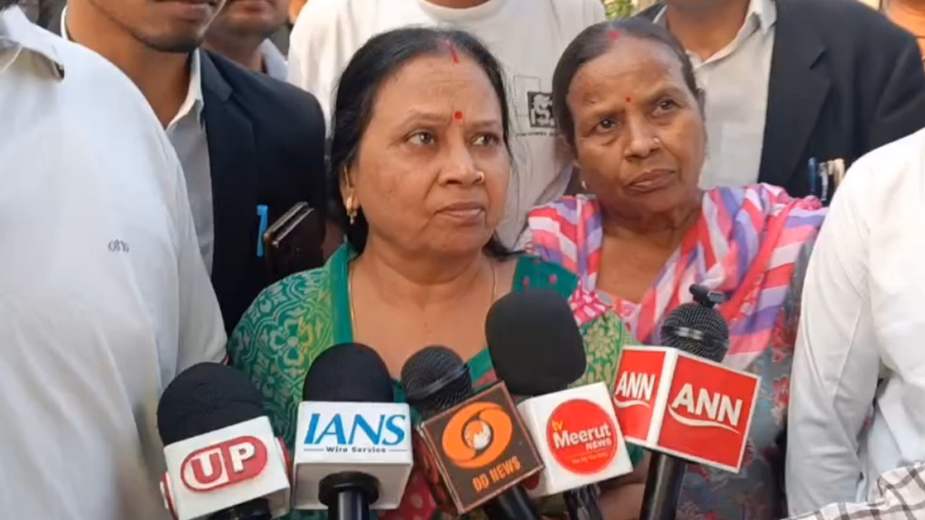 Blue Drum Verdict Case : फांसी की सजा के बाद मुस्कान की बेटी का छलका दर्द, माता-पिता बोले- मिलने जाएंगे, पैरवी नहीं करेंगे