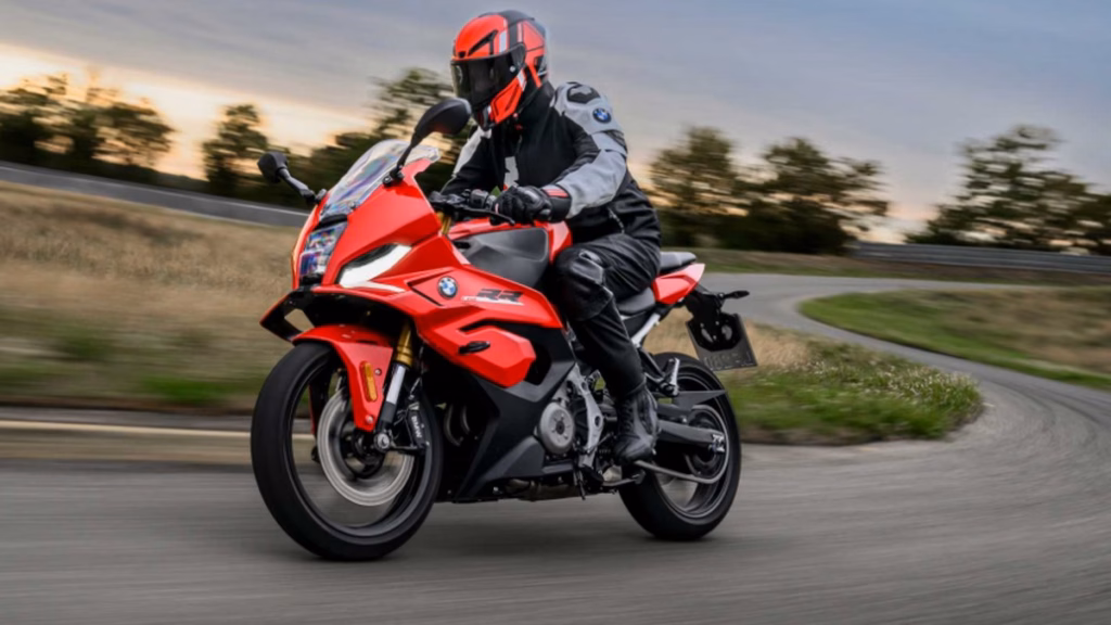 bmw f450 rr : 420cc इंजन, 48 HP की पावर और 350 KM से ज्यादा की रेंज, सस्ती बीएमडब्ल्यू की धमाकेदार इंट्री