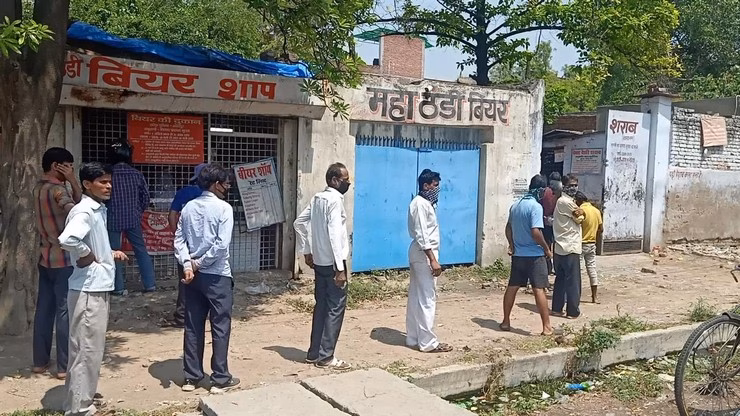 इंदौर से केमिकल खरीद कर बनाई थी देवास में जहरीली शराब, लाइसेंसी ठेकों से बेची और हो गया कांड