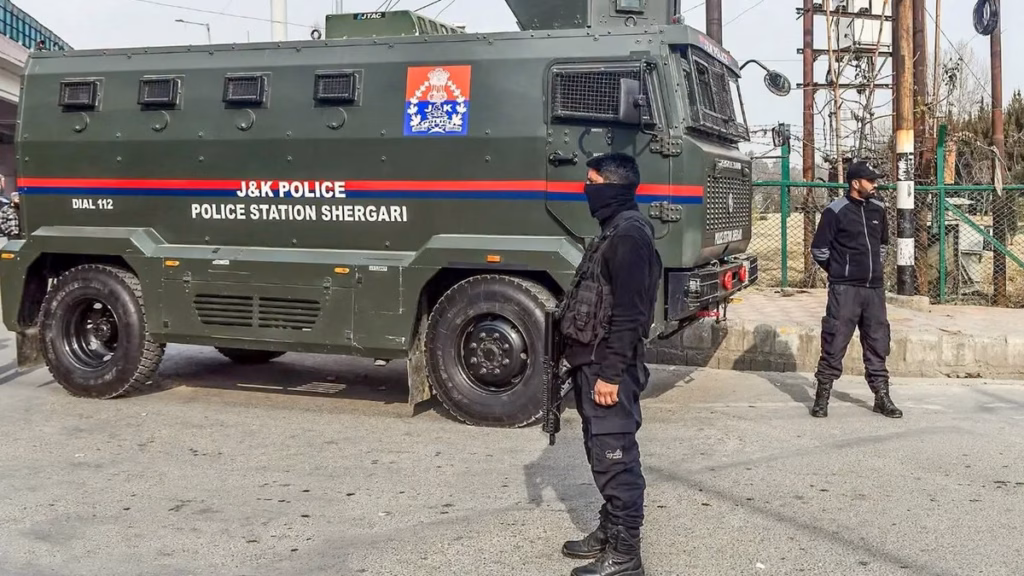 Jammu Kashmir में 16,397 महिलाएं और बच्चियां लापता, 4,271 का अब तक नहीं मिला सुराग