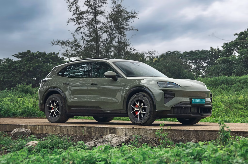 Porsche Cayenne Electric image gallery