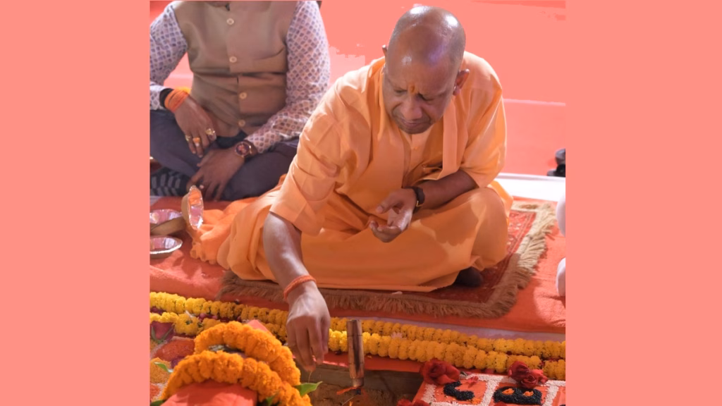 प्रयागराज में माफिया की जमीन पर गरीबों के घर, कसारी-मसारी अब 'श्रीकृष्णपुरी', CM योगी ने किया पद्मलोक योजना का भूमिपूजन