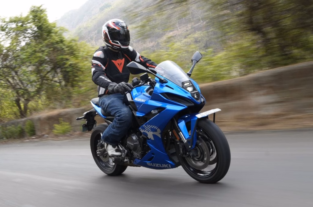 Suzuki GSX-8R gets Rs 80,000 discount