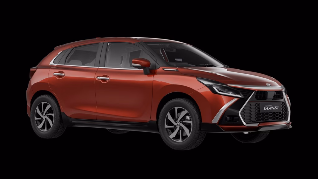 Toyota Glanza Facelift : टोयोटा की सस्ती कार लॉन्च, त्योहारों पर मचाएगी धमाका, जानिए क्या हैं फीचर्स