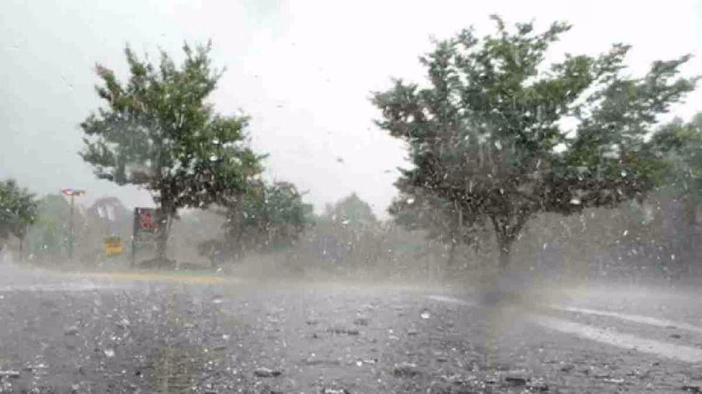 Weather Today : कई राज्यों में बारिश-आंधी और बिजली का अलर्ट, जानें दिल्ली समेत पूरे देश का मौसम
